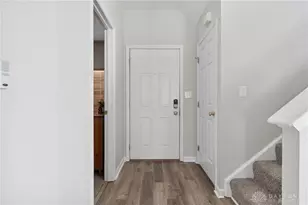 10086 N Cliff Swallow Ct, Miamisburg, OH 45342 - Photo 2