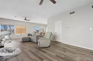 10086 N Cliff Swallow Ct, Miamisburg, OH 45342 - Photo 6