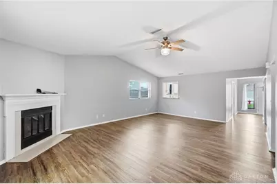 8953 Emeraldgate Drive, Huber Heights, OH 45424 - Photo 14