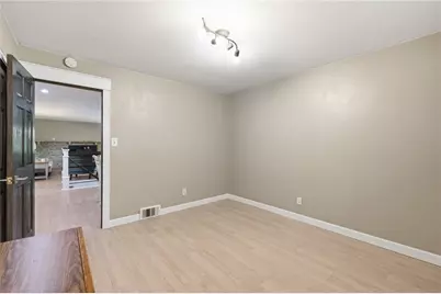 9856 New Carlisle Pike, New Carlisle, OH 45344 - Photo 16