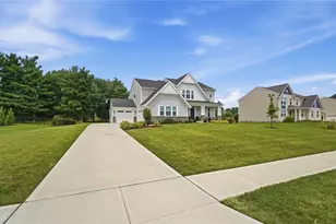 715 Harvest Ln, Washington Twp, OH 45458 - Photo 2