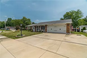 2442 Aldrin Dr, Sidney, OH 45365 - Photo 2