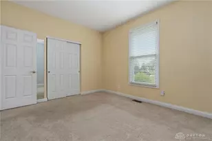7847 Kings Ridge Cir, Fairborn, OH 45324 - Photo 38