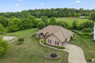 7847 Kings Ridge Cir, Fairborn, OH 45324 - Photo 8