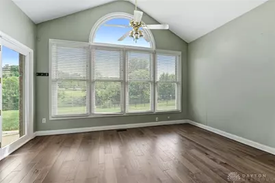 7847 Kings Ridge Circle, Fairborn, OH 45324 - Photo 20