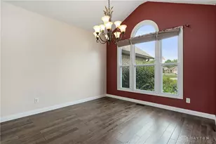 7847 Kings Ridge Cir, Fairborn, OH 45324 - Photo 12