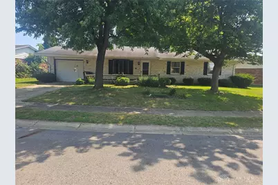 706 Cedar Circle, Eaton, OH 45320 - Photo 2