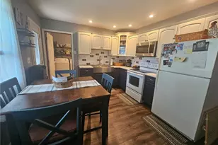 706 Cedar Cir, Eaton, OH 45320 - Photo 6