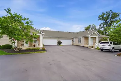 453 Bending Branch Lane, Miamisburg, OH 45342 - Photo 2