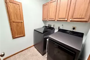 8 Wilderness Cove, Brookville, OH 45309 - Photo 24