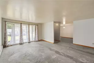 2043 Carriage Hall Ct, Miami Township, OH 45459 - Photo 12