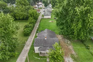 24 Adams St, Jamestown Vlg, OH 45335 - Photo 4