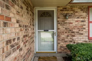 6110 Moss Hill Ct, Huber Heights, OH 45424 - Photo 8