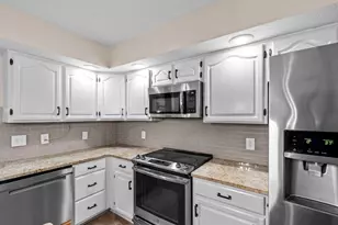 2350 Forestdean Ct, Miami Township, OH 45459 - Photo 20