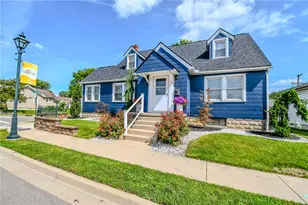 717 W Main St, Tipp City, OH 45371 - Photo 2