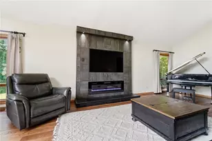 2798 Parakeet Ln, Beavercreek, OH 45434 - Photo 10
