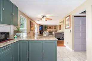7519 Rustic Woods Dr, Huber Heights, OH 45424 - Photo 12