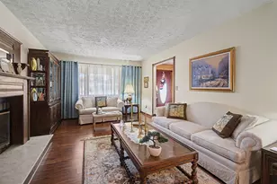2560 Marigold Dr, Dayton, OH 45449 - Photo 6