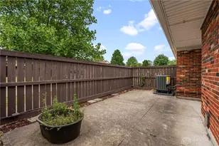 2222 Barclay Ct, Fairborn, OH 45324 - Photo 6