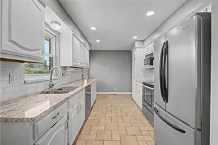 1017 Wenbrook Dr, Kettering, OH 45429 - Photo 12
