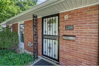 1209 Hemlock Way, New Carlisle, OH 45344 - Photo 4
