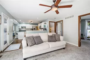 335 Kingsfield Ct, Yellow Springs Vlg, OH 45387 - Photo 6