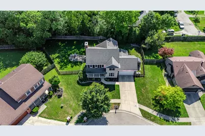 335 Kingsfield Court, Yellow Springs Vlg, OH 45387 - Photo 2