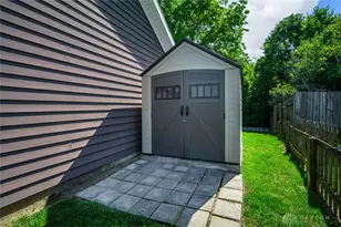 335 Kingsfield Ct, Yellow Springs Vlg, OH 45387 - Photo 30