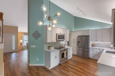211 Nicole Court, Dayton, OH 45420 - Photo 8
