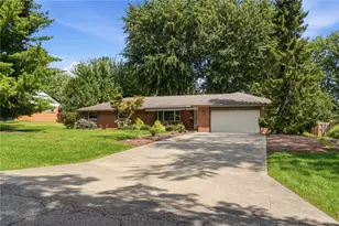 2116 Bonniedale Dr, Bellbrook, OH 45305 - Photo 1