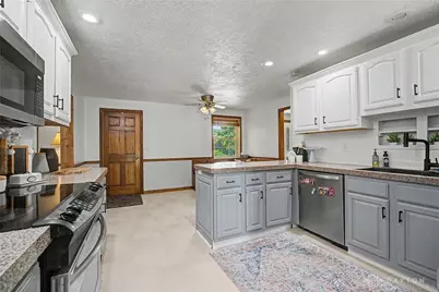 5696 Overbrooke Road, Kettering, OH 45440 - Photo 12