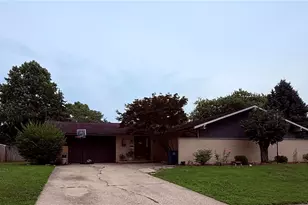 420 Bowman Ave, Tipp City, OH 45371 - Photo 2