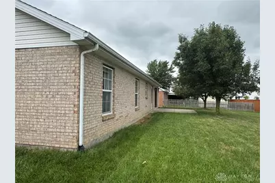 110 Brooke Woode Drive, Brookville, OH 45309 - Photo 10