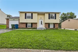 214 Wiesen Ln, Moraine, OH 45439 - Photo 1
