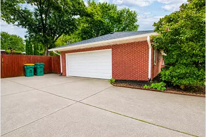1638 Greene Valley Drive, Beavercreek, OH 45432 - Photo 6