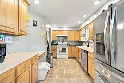 4210 White Oak Drive, Beavercreek, OH 45432 - Photo 8