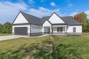 5427 Zachary Ln, Dayton, OH 45424 - Photo 2