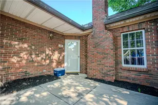 19 Edinburgh Village Dr, Centerville, OH 45458 - Photo 2