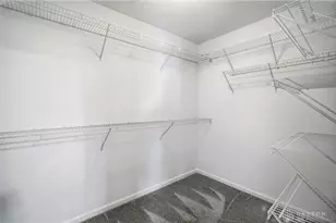 9197 Great Lakes Cir, Washington Twp, OH 45458 - Photo 20