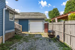 215 E Main St, New Lebanon, OH 45345 - Photo 4