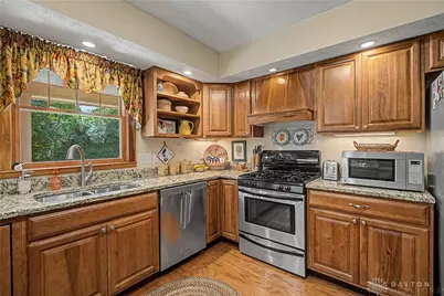 1082 Roger Scott Drive, Sugarcreek Twp, OH 45305 - Photo 20