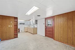 140 W Keller St, Bradford, OH 45308 - Photo 8