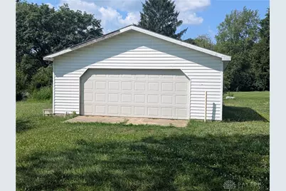 2194 W Blee Road, Green Twp, OH 45502 - Photo 16