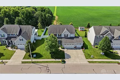 3302 Heatherstone Drive, Troy, OH 45373 - Photo 4