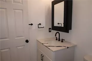 718 Ravenna Cir, Columbus, OH 43068 - Photo 14