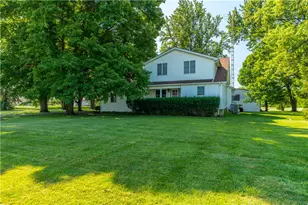 2990 Peebles Rd, Troy, OH 45373 - Photo 2