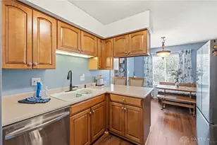 7704 John Hancock Ln, Washington Twp, OH 45459 - Photo 10