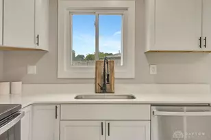 340 S Elm St, West Carrollton, OH 45449 - Photo 10