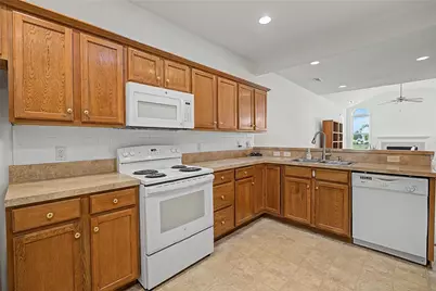 4694 Cobblestone Drive, Tipp City, OH 45371 - Photo 16
