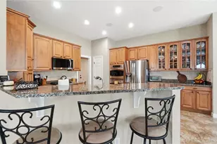 1996 Red Robin Dr, Beavercreek Twp, OH 45385 - Photo 16